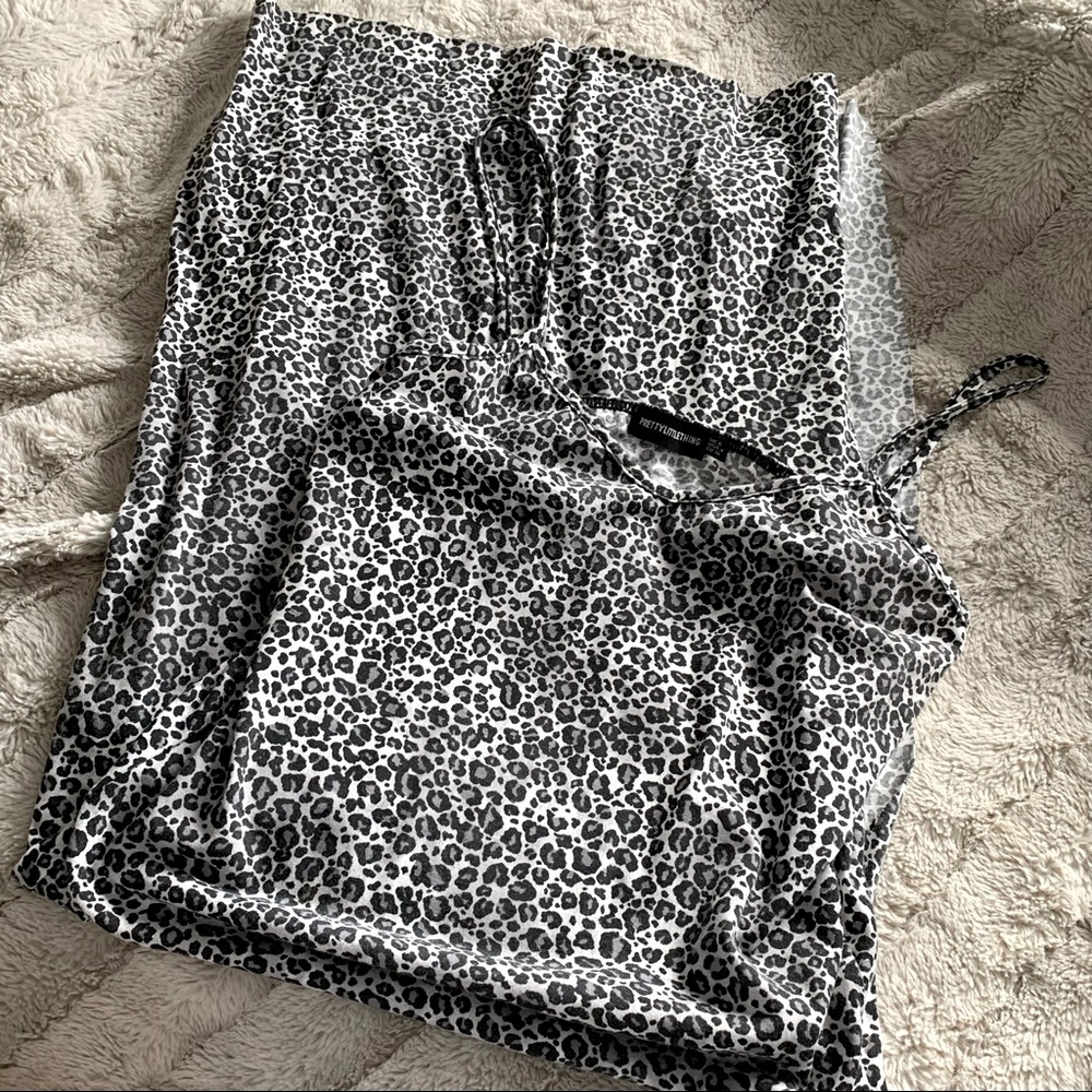 PRETTYLITTLETHING Leopard Midi Dress